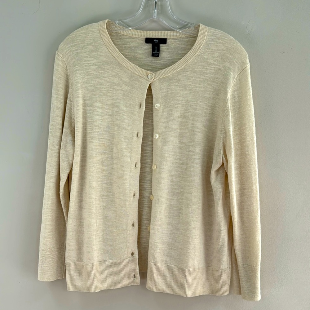 GAP Women's Cream Colored Lightweight Cardigan- Size L - LIKE NEW - Picture 2 of 9